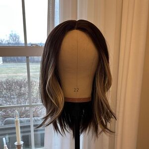 Chelsey Smith Crowns Christian Honey Drizzle Standard/Petite